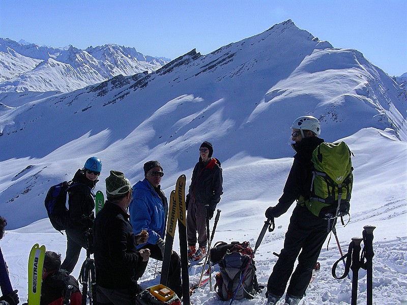 En groupe au sommet : En groupe sous l'oeil de la Grande Chible