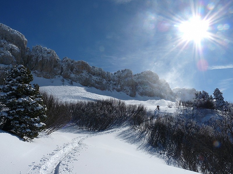 Rochers de Chalves : ça souffle toujours là haut.