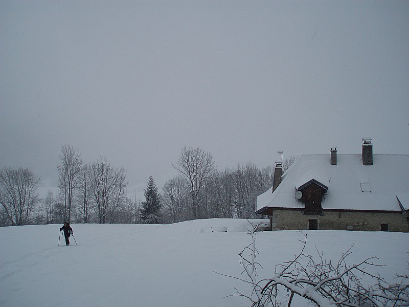 Les Aroles : On passe dans le jardin: Pas bien...