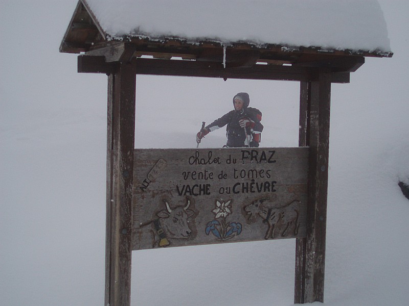 chalet du Praz : Personne pour nous vendre un bout de fromage.