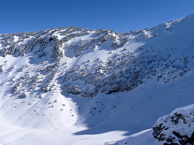 Face W Roc de Poyer : Des barres partout et nos traces de descentes dans une neige 5*