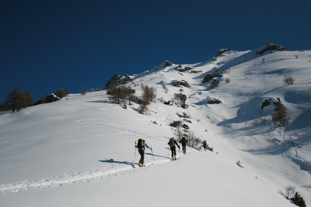 Sommet de la Mayt : ça monte vite, grâce aux traces faites depuis deux jours