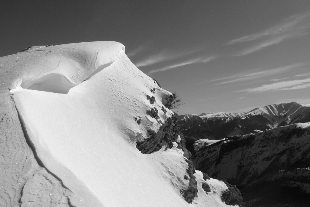 Bourrelet sous le sommet : A droite, l'Oratoire