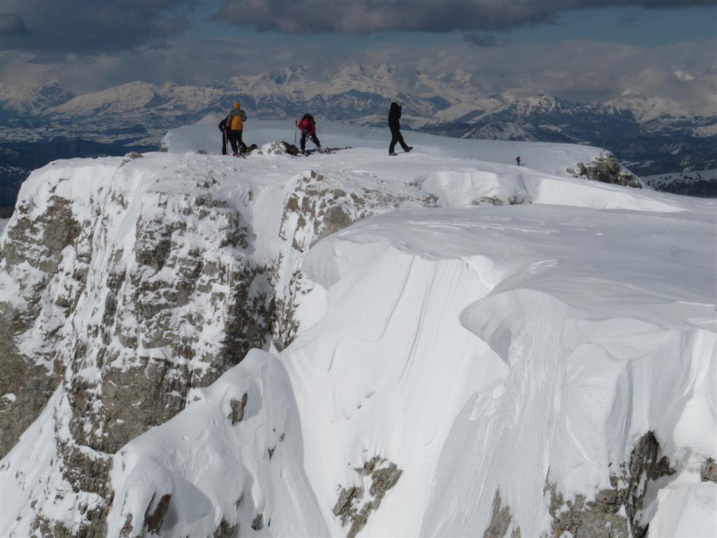 au sommet : à 2100 m