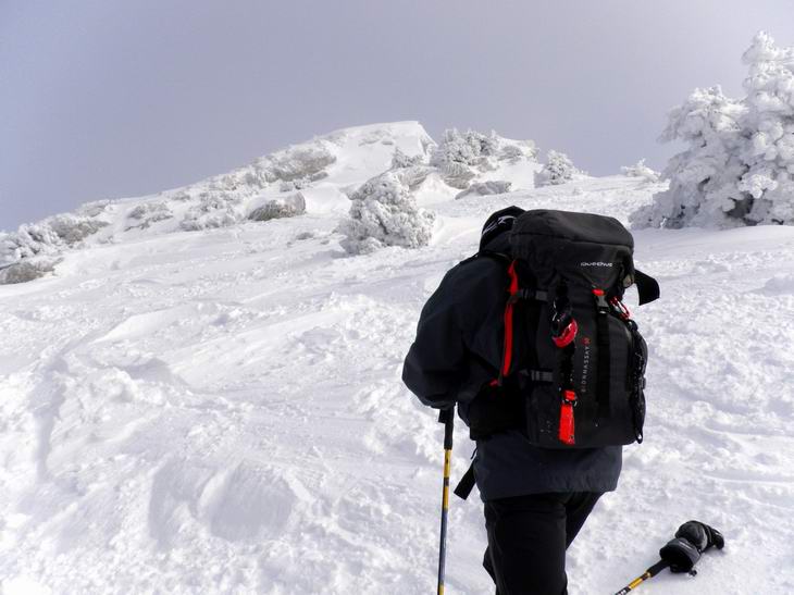 Platrage : Sommet assez hivernal, ça burle là haut!