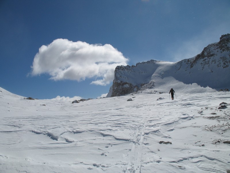 Le Col : dominé par le Pas de Chalanche Ronde 2735m