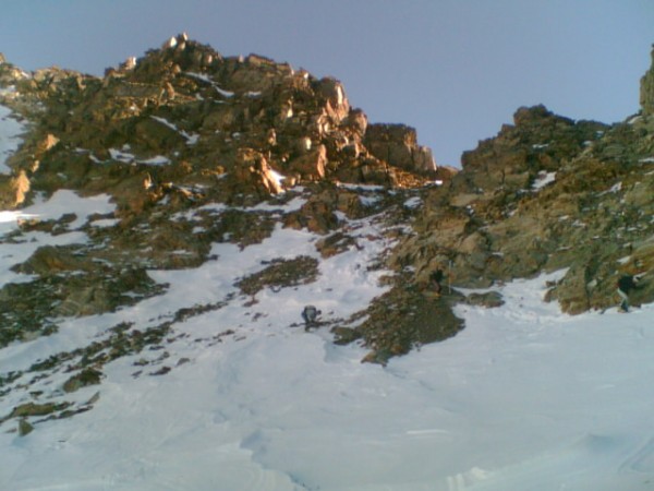 Descente du col d'Arguille : Très peu de neige au départ