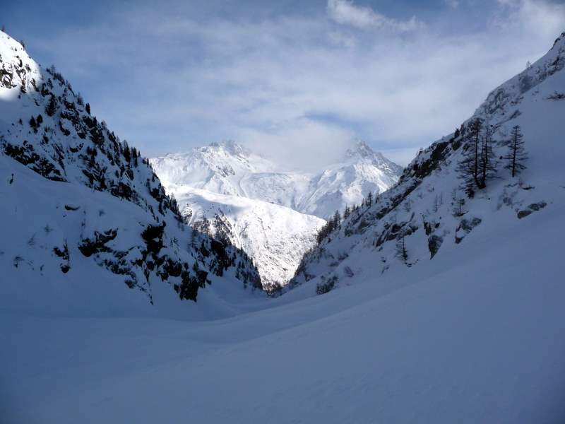 Tré-les-Eaux : Le val de Tré-les-Eaux et le glacier du Tour au fond