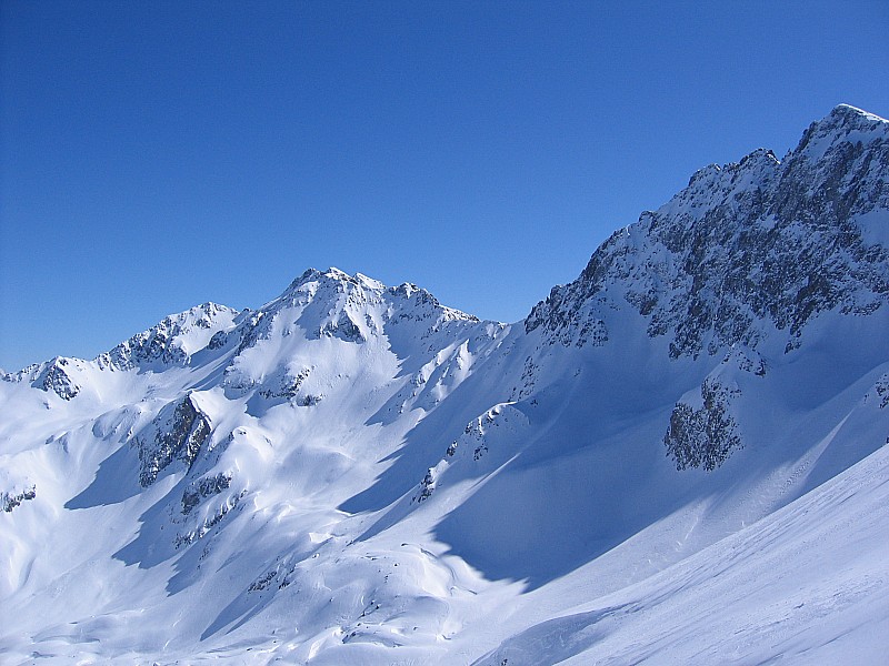 Du col du Pertuis : Le col des fontaines et ses couloirs