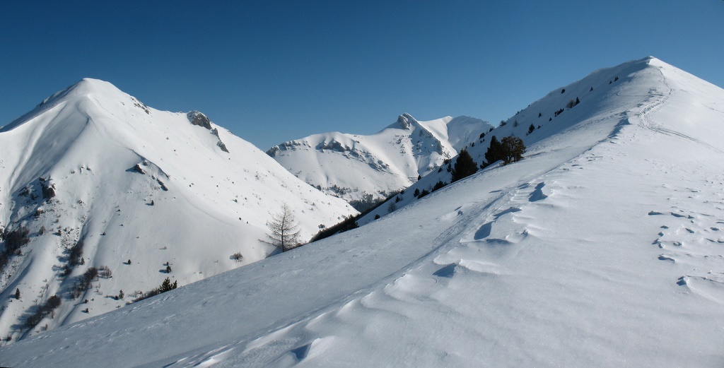 Pic Melette... : ...et arête SW du Puy