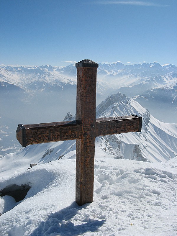 Vue spectaculaire aujourd'hui : Oisan, Mont Blanc et toutes les combes de Belledonne nord