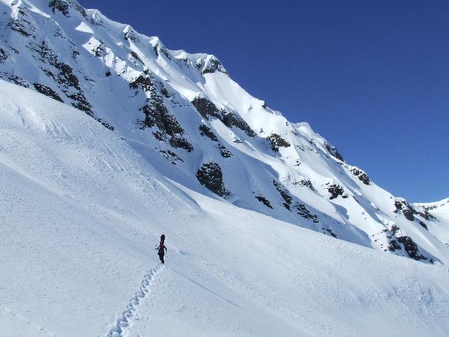 Pointe de la Finive : enfin, la face devant nous, il est pas trop tot !!