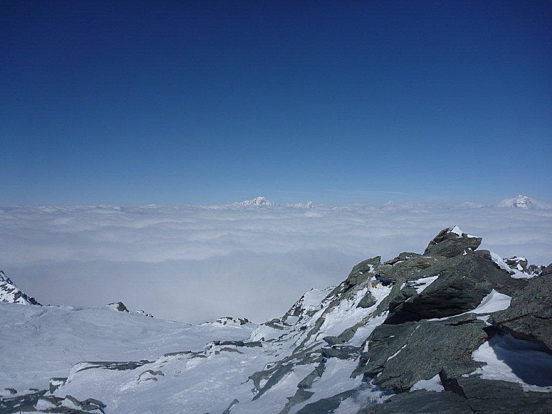 du sommet vers le nord : mont-blanc , grande casse