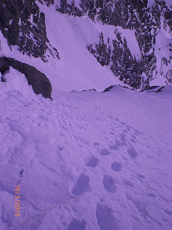 Couloir N pics du Casset : la pente se redresse nettement