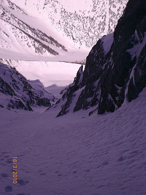 Couloir N pics du Casset : le couloir devient plus étroit