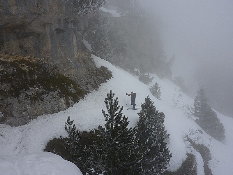 Ambiance brumeuse : sur les vires