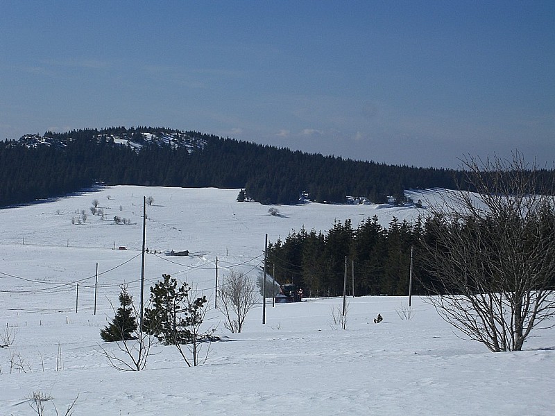 Le Pré du Bois : Déneigement en cours, çà sent le printemps