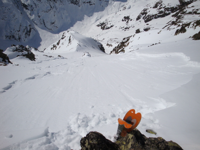 Couloir W : Plaque, et remontée à pied
