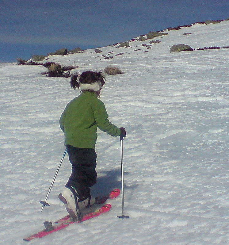 Posture : bâtons, chaussures, skis, attitude, tout y est !