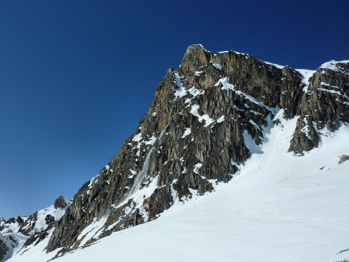 Purge : Dans les rochers S vers la Pointe du Creux Noir.