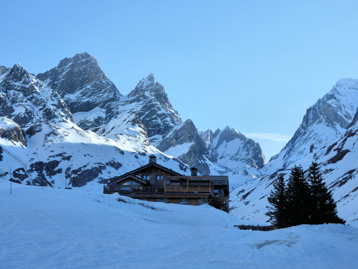 Refuge des Barmettes : Parfaitement calme, à cette heure matinale.
