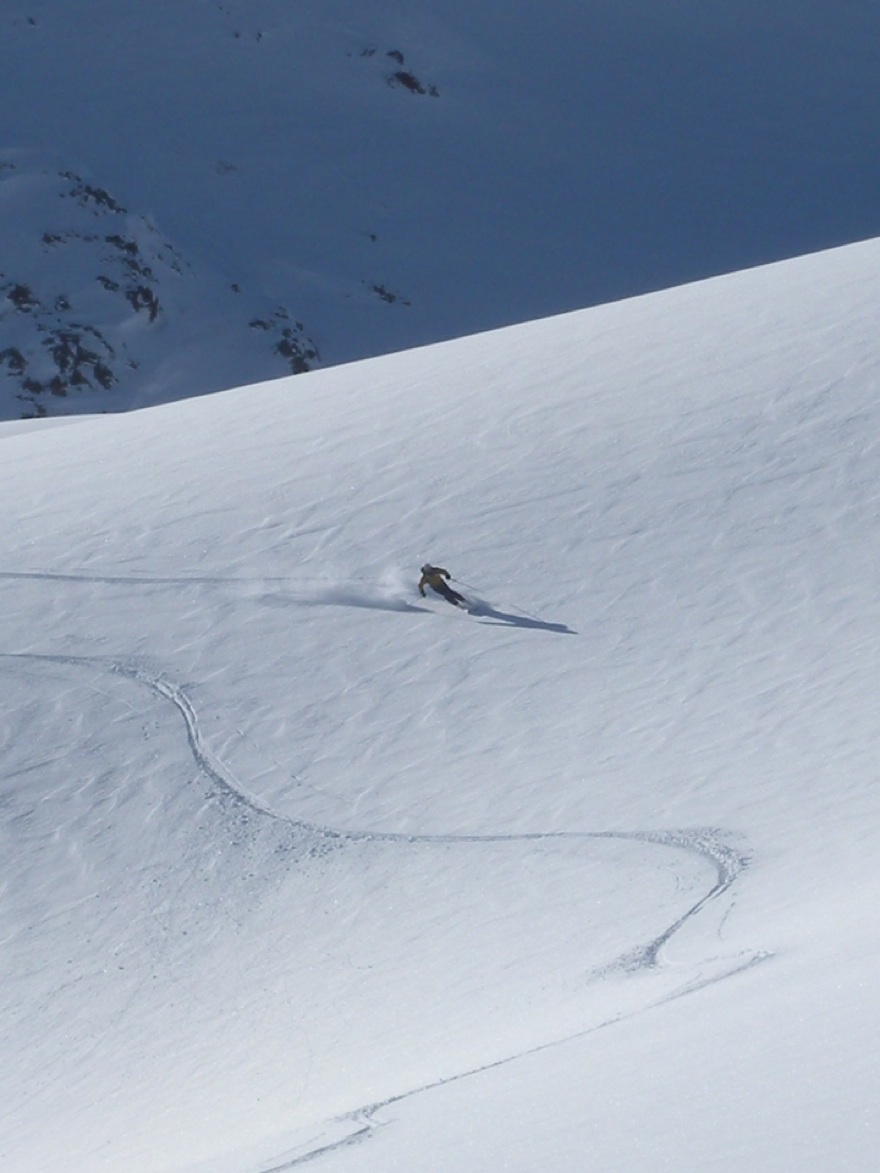 grandes courbes facilitées par la qualité de la neige...