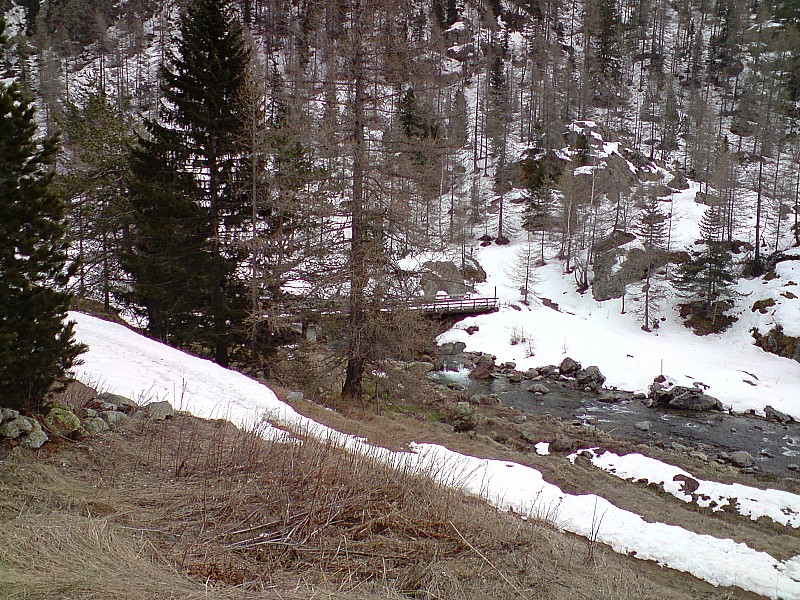 Départ : Pont et sentier du départ