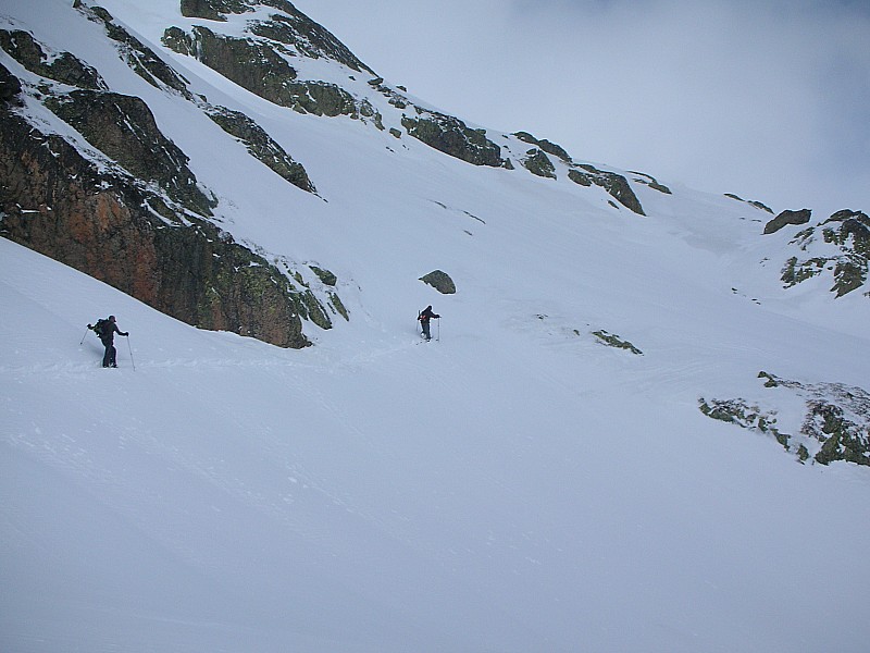 Sous Floria : Serge entête ouvre la trace