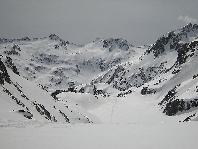 Vue coté Vignemale : Vue sur les cols frontiere