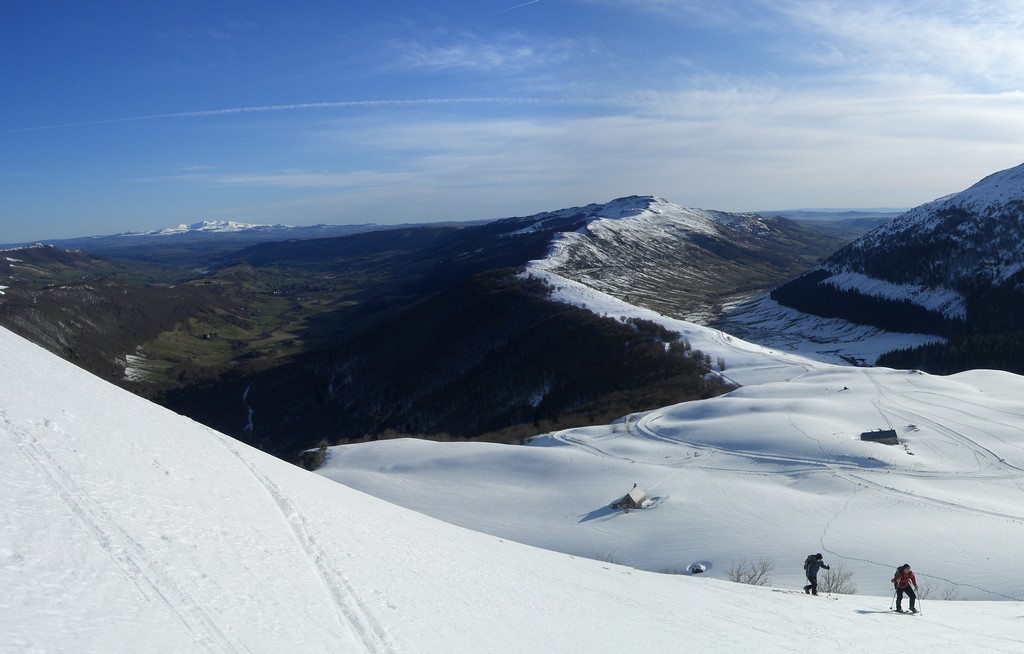 Face est : Bonne accroche sur une neige qui a déjà laché