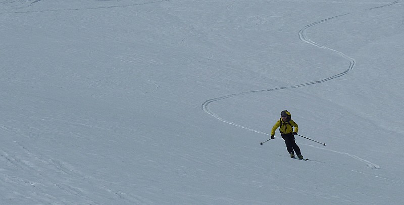 Monts Telliers : ski moquette dans la combe de Drône