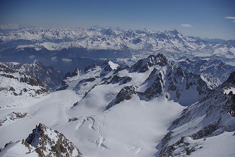 Aiguille d'Argentière : Vue sur le Glacier de Saleina et les Alpes Suisses