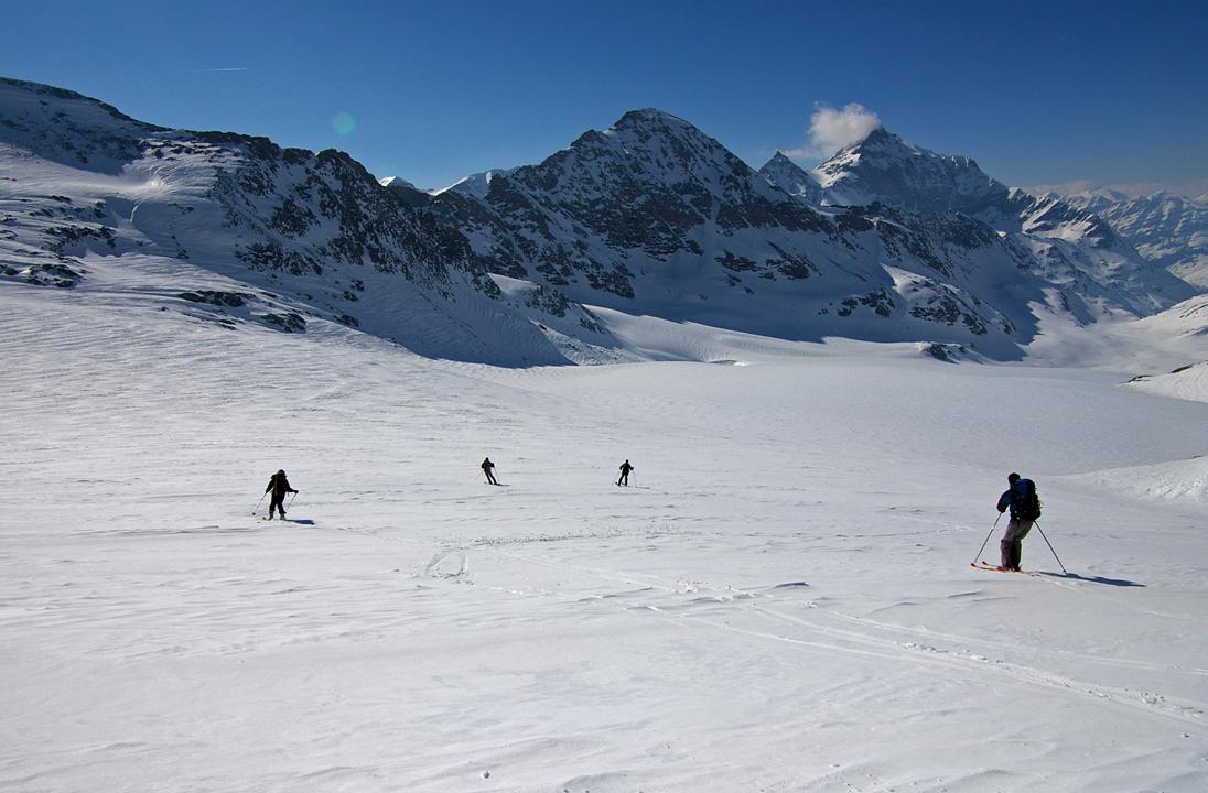 Descente du Baounet : Ski ample et vigilant... car les consistances sont changeantes.
