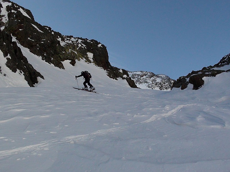 la Sortie : Vivienne, de nouveau sur les skis après un cours déchaussage