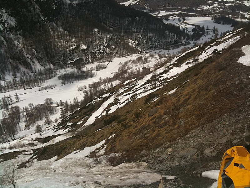 Boarder cross : Descente sur la Goulaz et début du Boarder cross tantôt sur la piste tantôt dans les coulées, ça sent le printemps quand même.