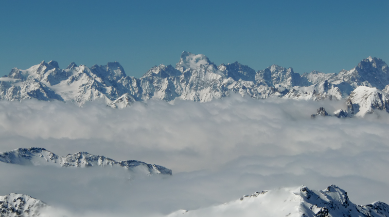 Vue du sommet : Les Ecrins
