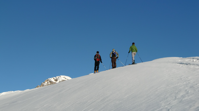 Sur la crête : "Hum on va redescendre sur la droite plutôt non ?"
