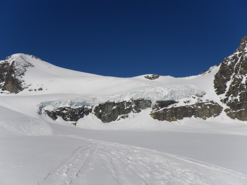 Glacier du Mont Durand : Bien serrer à droite en descendant!