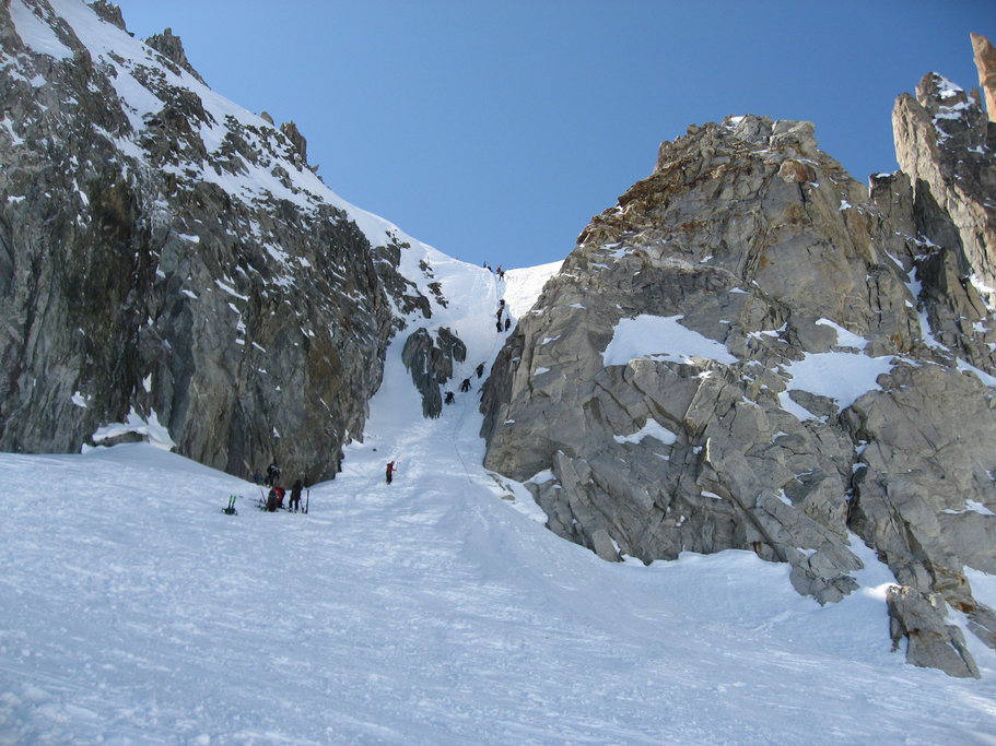 descente col Chardonnet : embouteillage...
