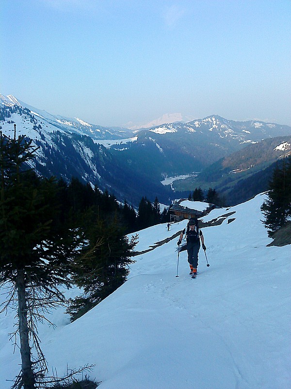 Plattuy : Chaussage peu de temps avant le chalet (sortie de forêt)