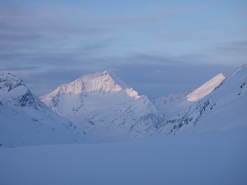 sur le glacier d'Otemma : le spectacle est magnifique