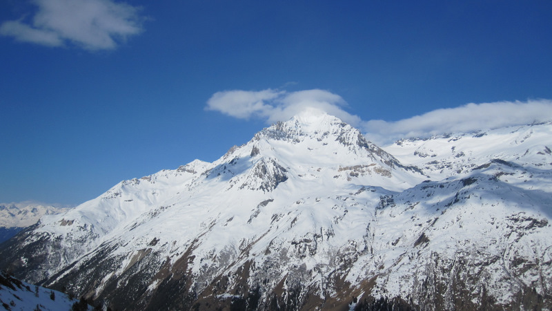 pte du grand vallon : la parachée avant que les cumulus s'emparent du sommet