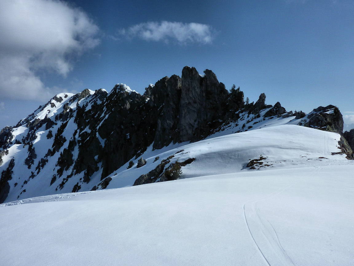 Pointe du Rognier : Arêtes rocheuses.
