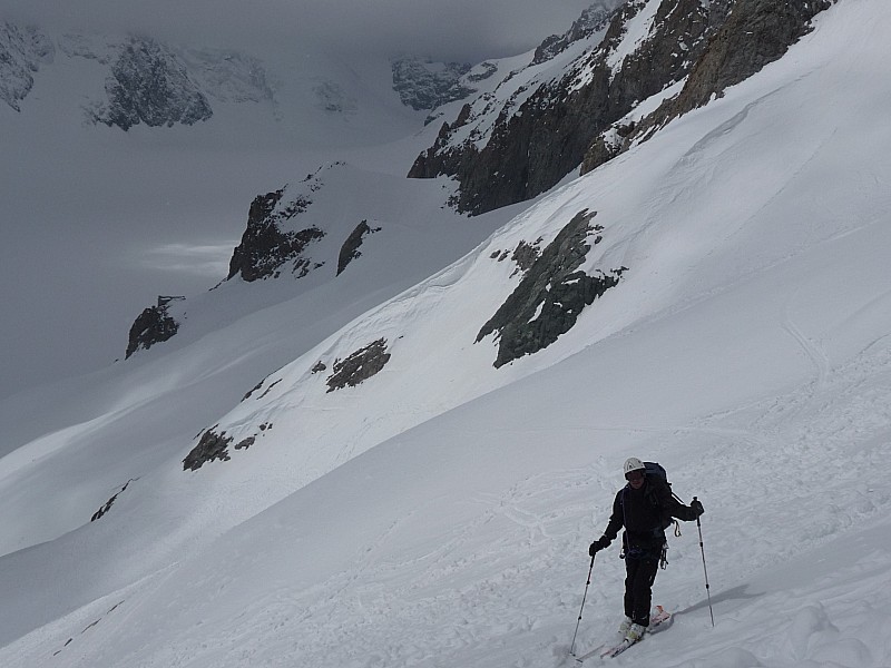 Refuge des Ecrins : Descente très moyenne en Sud