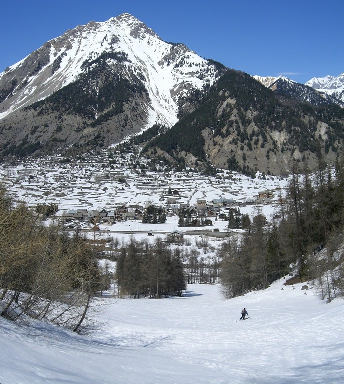 Première mise en jambe : Sur la piste fermée avec vue sur La Grande Chalanche