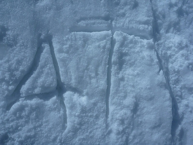 col de burlan : hiéroglyphes montagnards?