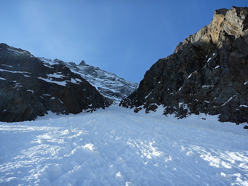 col de burlan : le départ n'est pas engageant