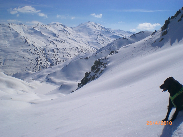 Turge : En rejoignant l'itinéraire est du Col de Chaudemaison. 
Le lac des Cordes devant le Grand Glaiza.