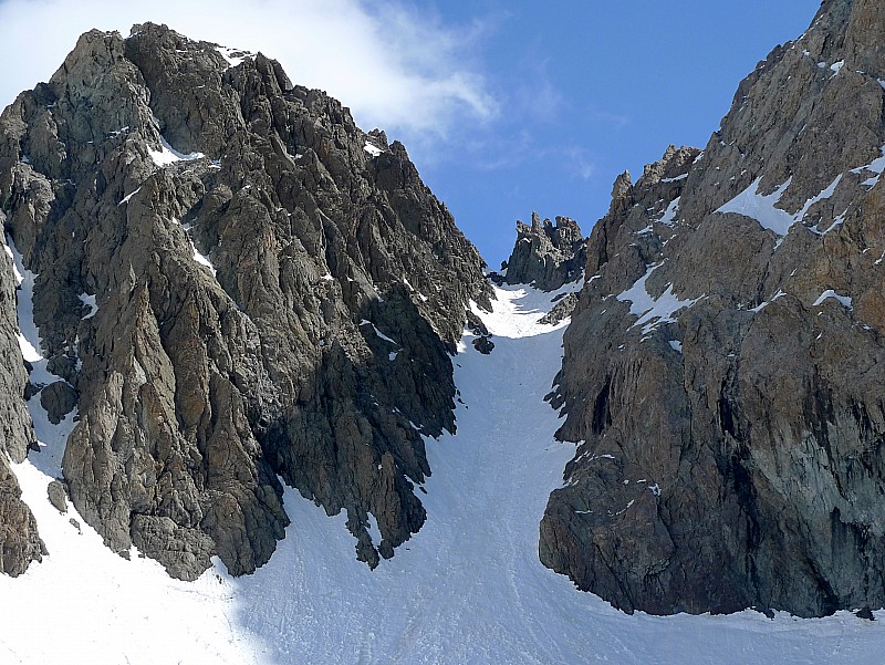 Ledit couloir : de ladite Brèche