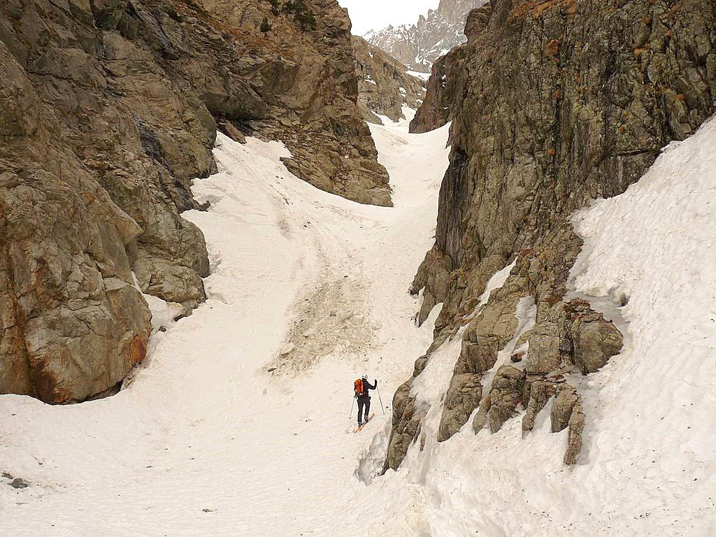 Gorge : On commence a pied, mais ca passe bien a ski aussi